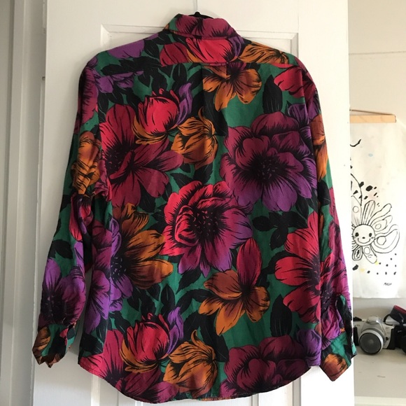 Vintage Floral Button-up - Picture 2 of 3